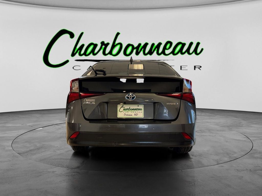 Used 2021 Grey Toyota LE image 4