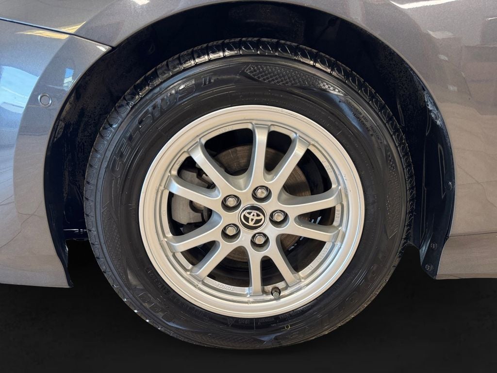 Used 2021 Grey Toyota LE image 9