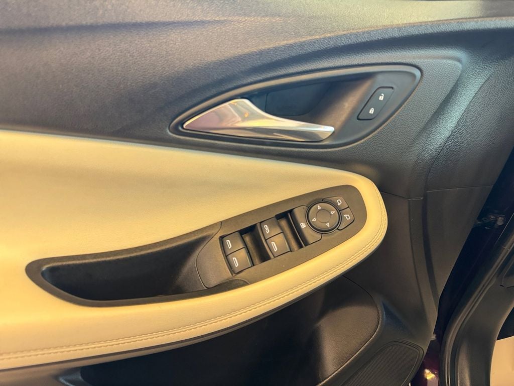 Used 2020 Black Currant Metallic Buick AWD Select image 11