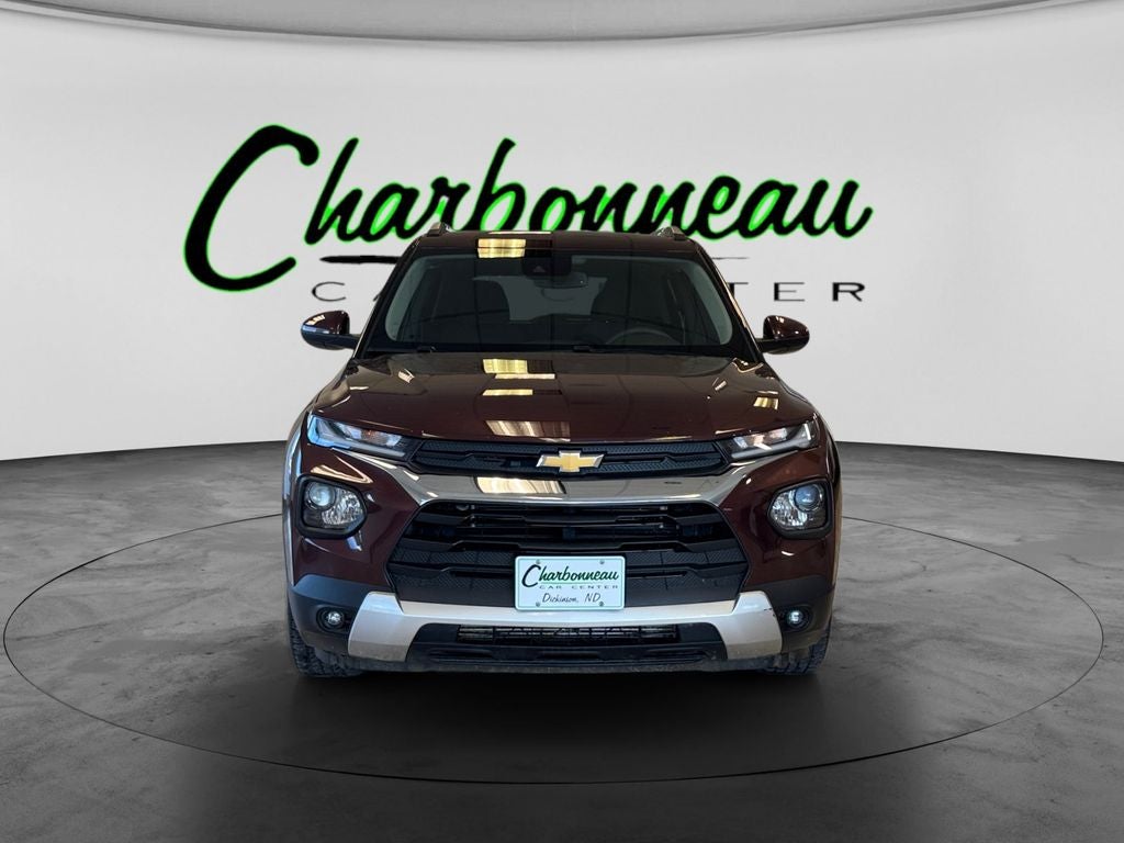 Used 2022 Mahogany Red Metallic Chevrolet FWD LT image 8