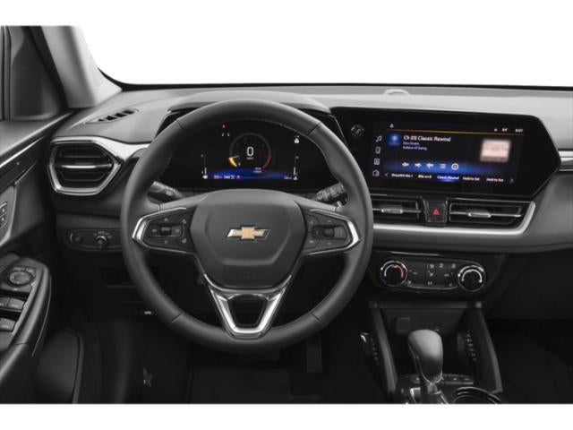 Used 2025 Summit White Chevrolet AWD LT image 7