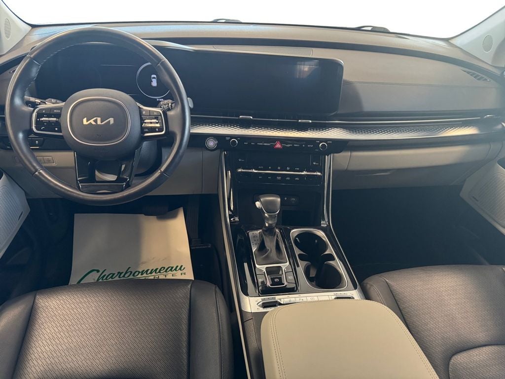 Used 2024 Snow White Pearl Kia SX Prestige image 12