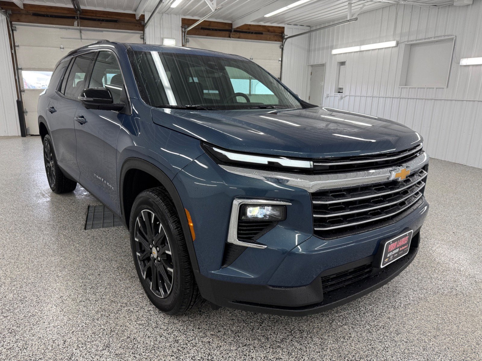 View vehicle photo 6