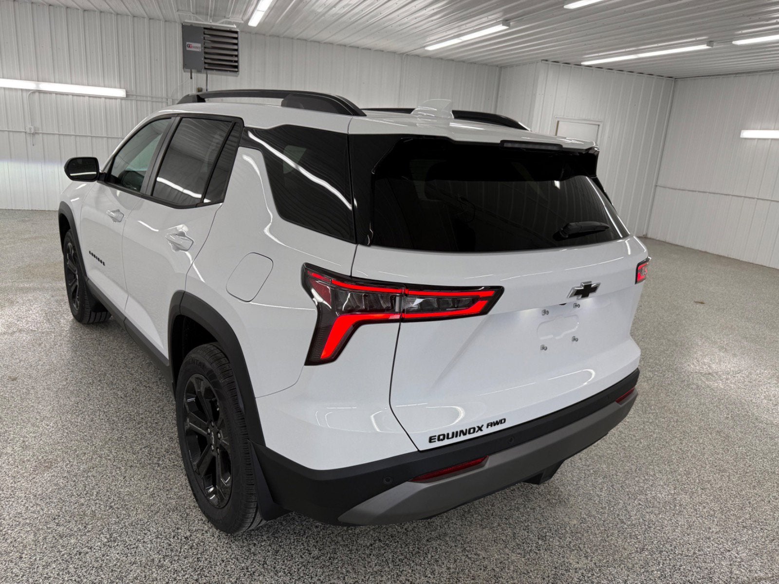 View vehicle photo 3