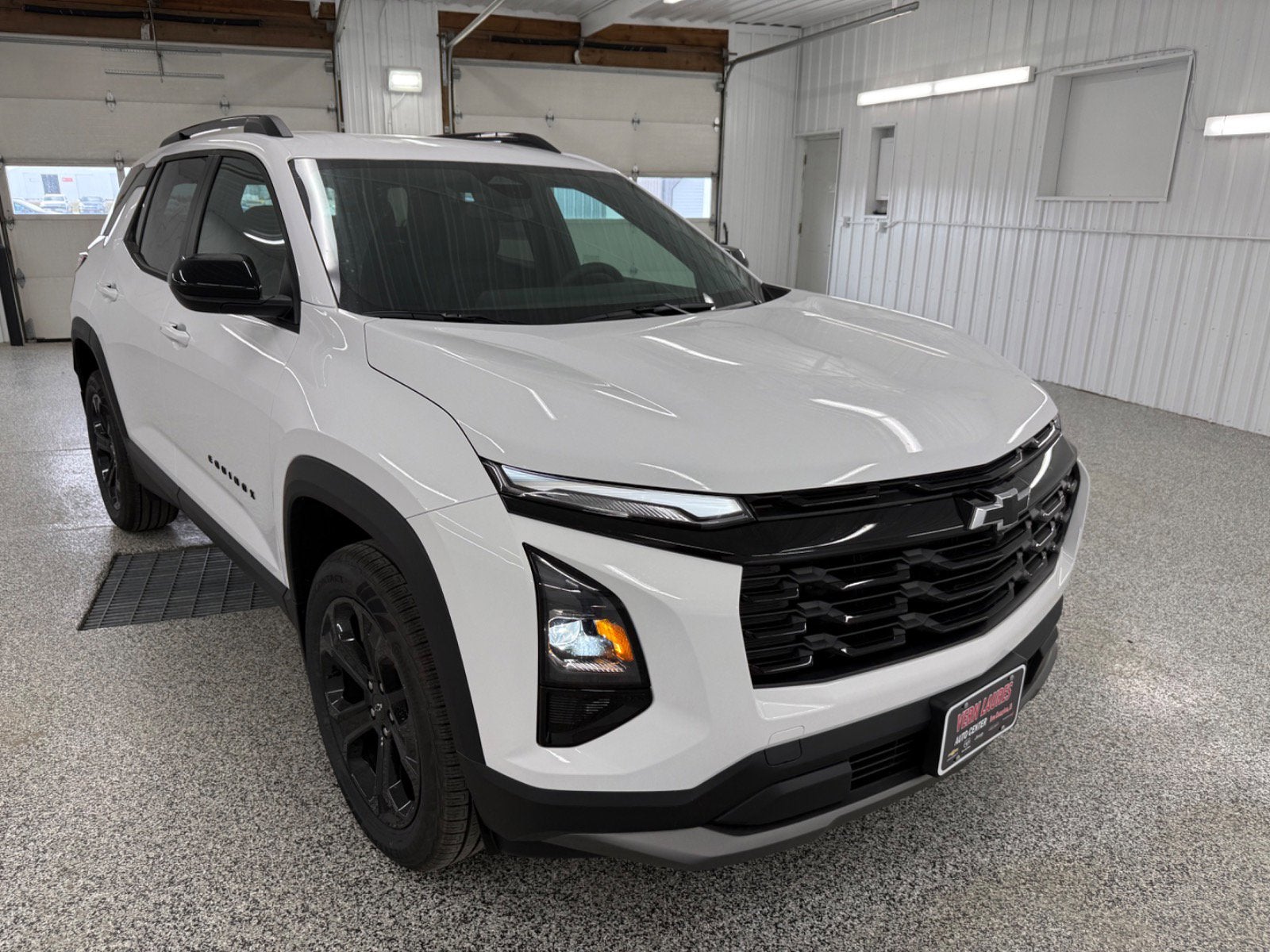 View vehicle photo 6