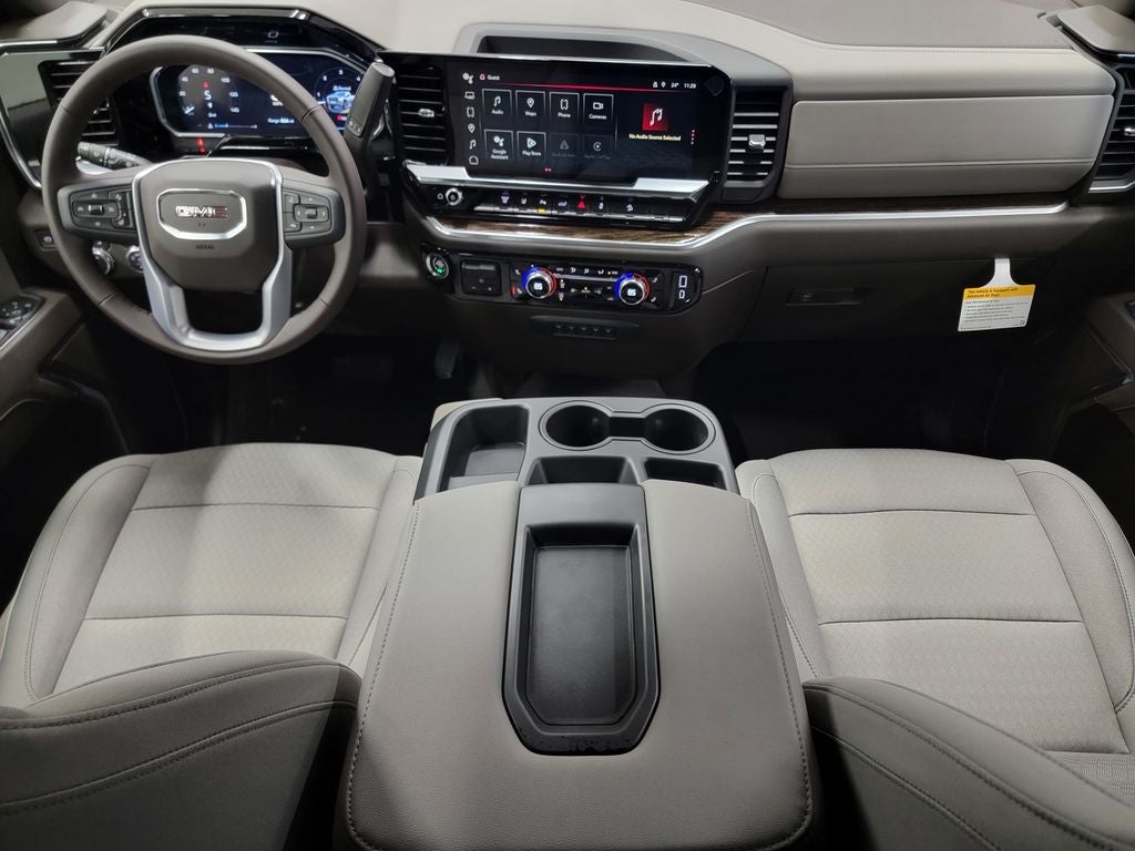 View vehicle photo 4