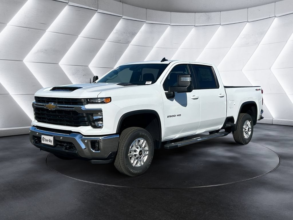 Summit White 2026 Chevrolet Silverado 2500HD Pickup Truck Four-Wheel Drive Automatic