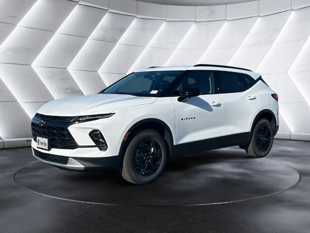 Summit White 2026 Chevrolet Blazer SUV / Crossover  Automatic