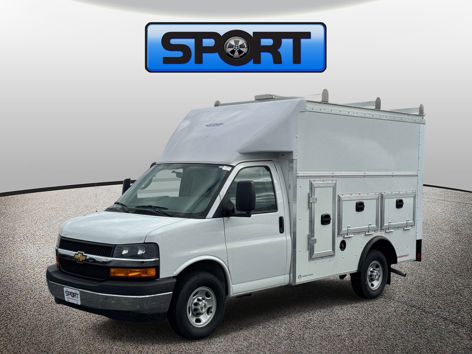 Summit White 2026 Chevrolet Express Chassis 3500 Cutaway 139 Van Rear-Wheel Drive Automatic