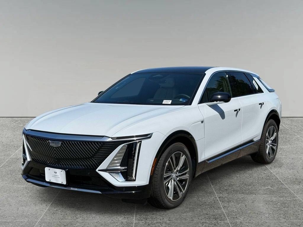 Vibrant White Tricoat 2026 Cadillac LYRIQ SUV / Crossover Rear-Wheel Drive Automatic