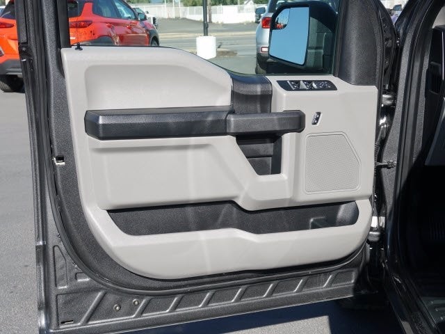 Used 2019 Ford F-150 Base SuperCrew Cab 4x4, Pickup for sale #R0262 - photo 11