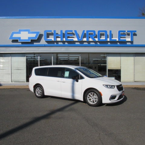 White 2024 Chrysler Pacifica Minivan Front-Wheel Drive Automatic