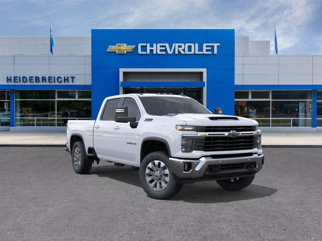 Summit White 2026 Chevrolet Silverado 3500HD Pickup Truck Four-Wheel Drive Automatic