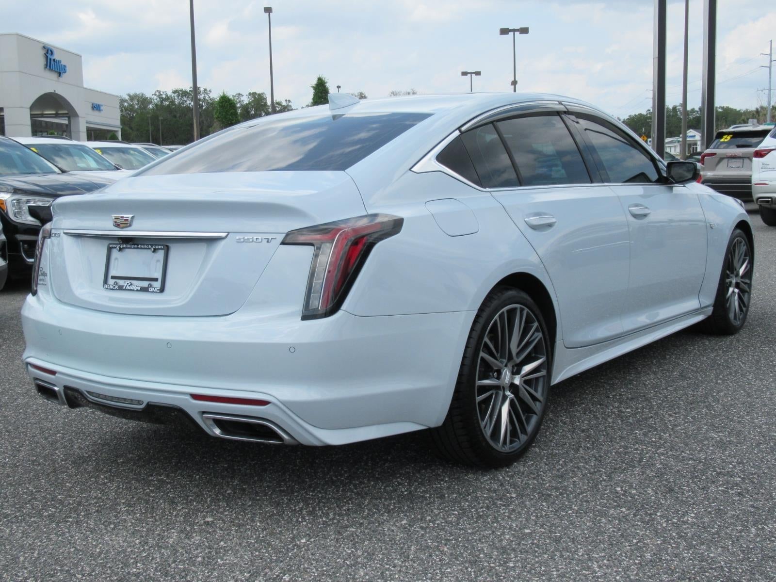 View vehicle photo 7
