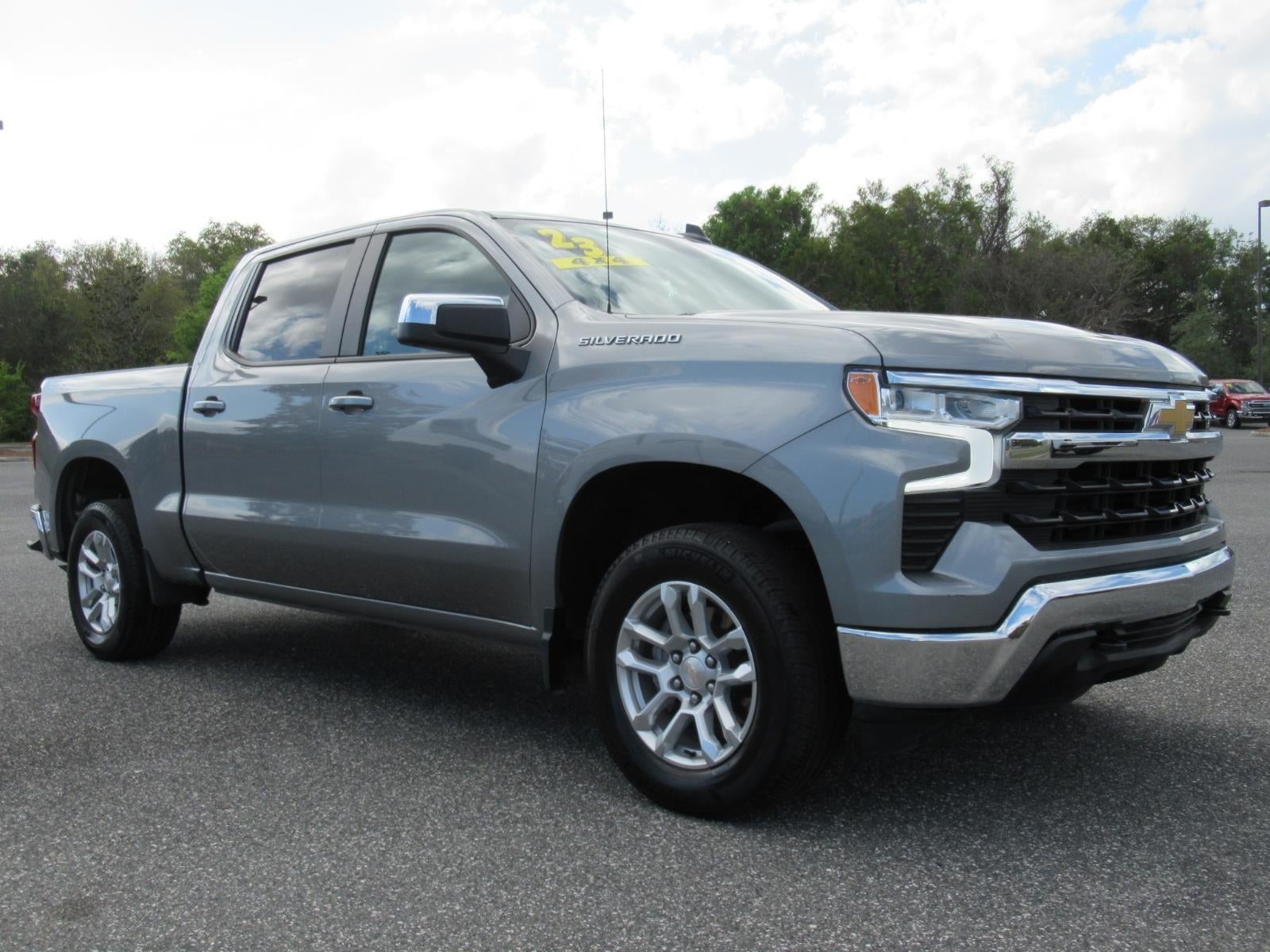 Sterling Gray Metallic 2023 Chevrolet Silverado 1500 LT Crew Cab 4WD Pickup Truck Four-Wheel Drive Automatic