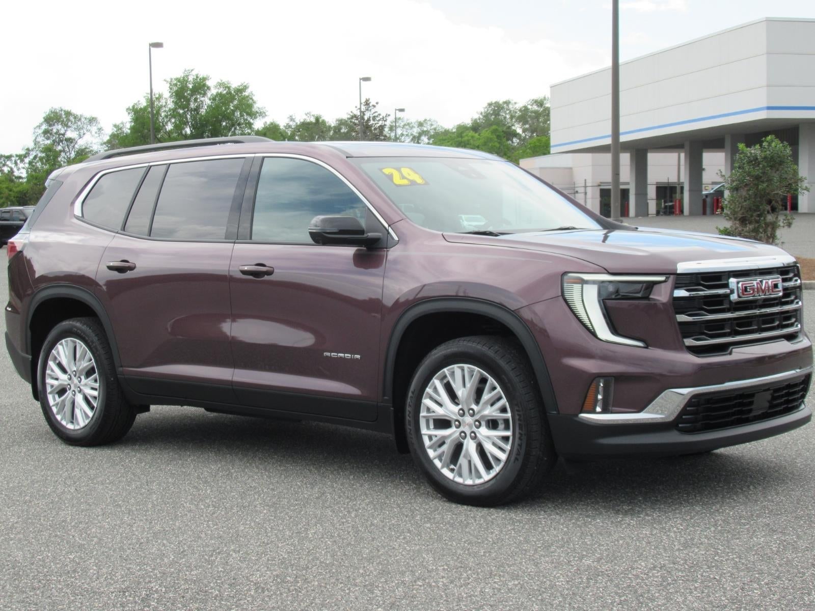 Crystal Metallic 2024 GMC Acadia Elevation FWD SUV / Crossover Front-Wheel Drive Automatic