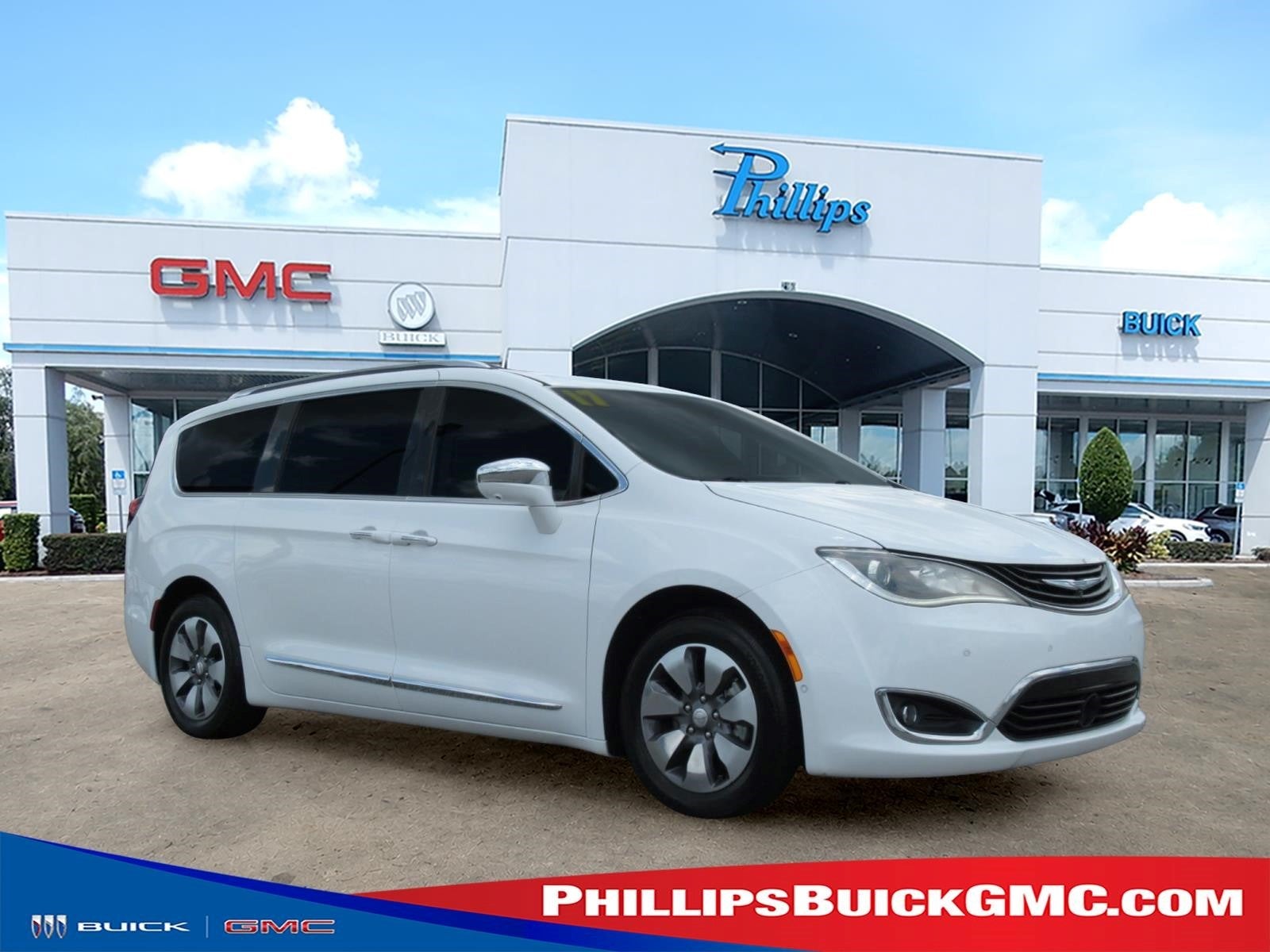  2017 Chrysler Pacifica Hybrid Platinum FWD   