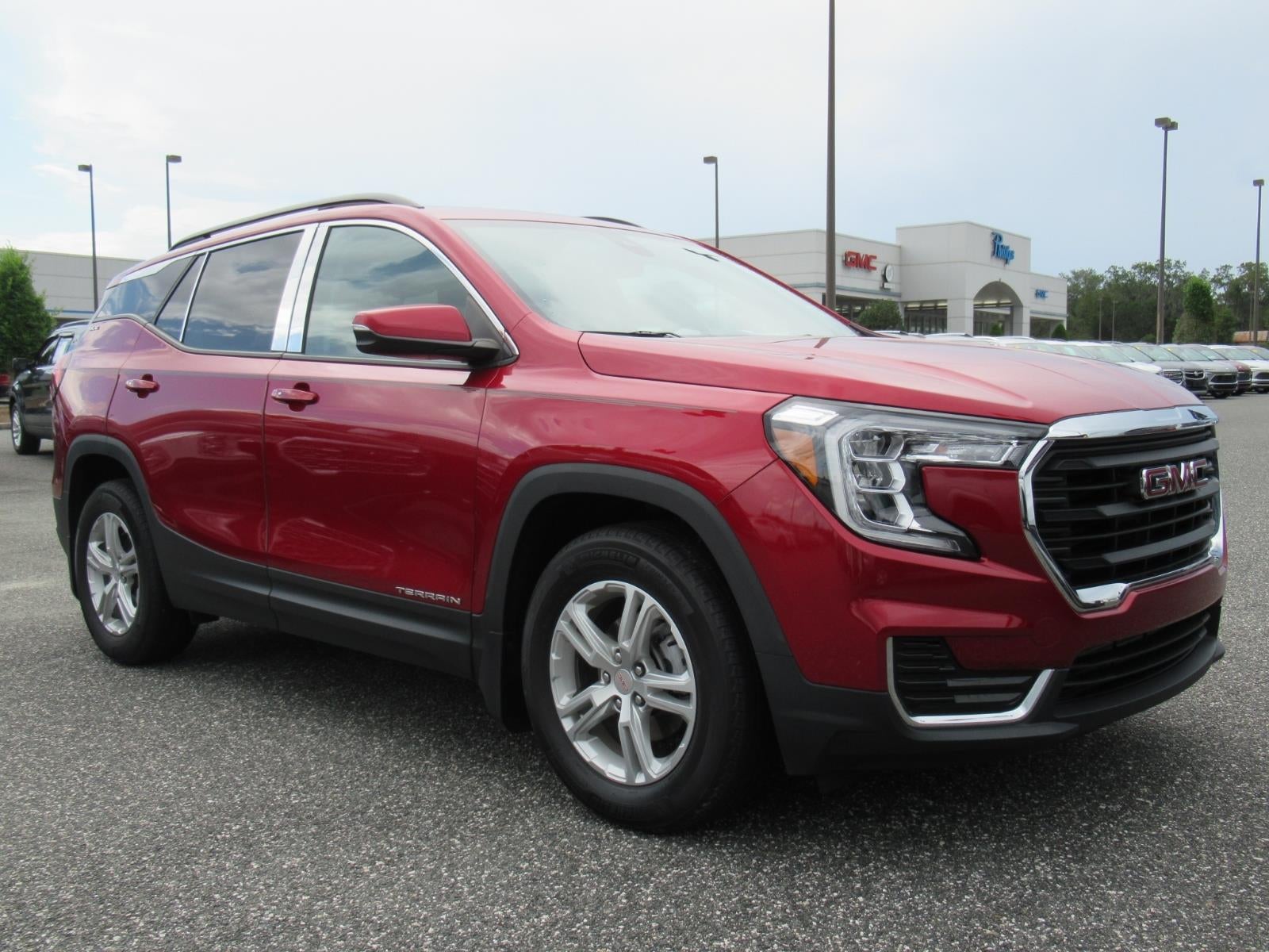  2024 GMC Terrain SLE FWD   