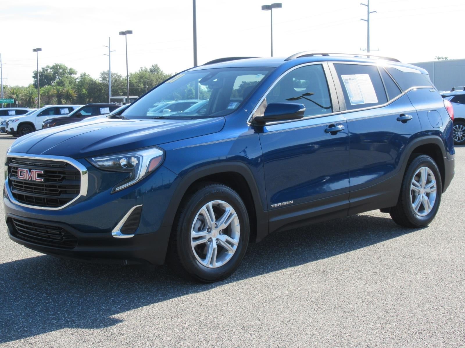 View vehicle photo 3