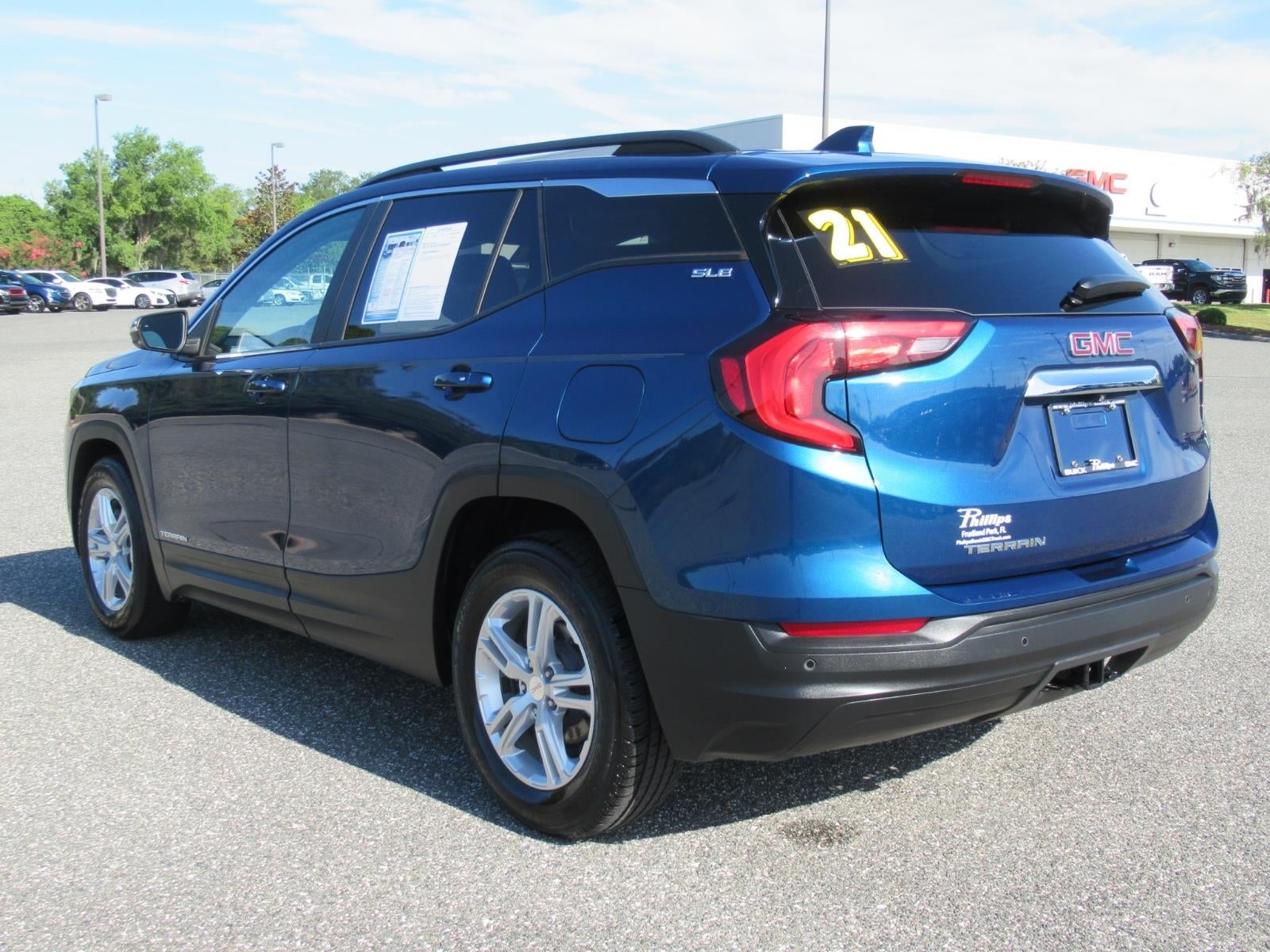 View vehicle photo 5