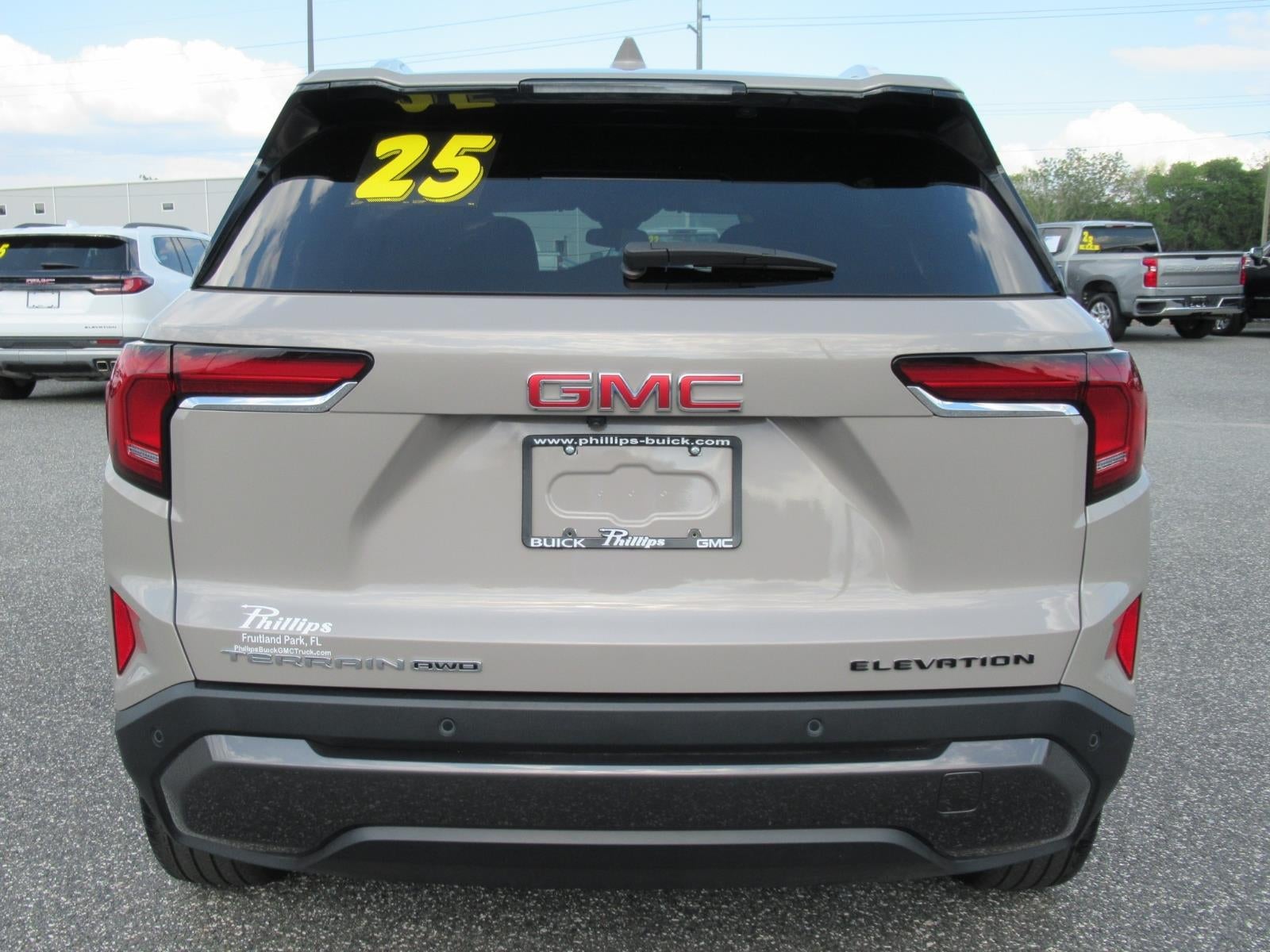 View vehicle photo 5