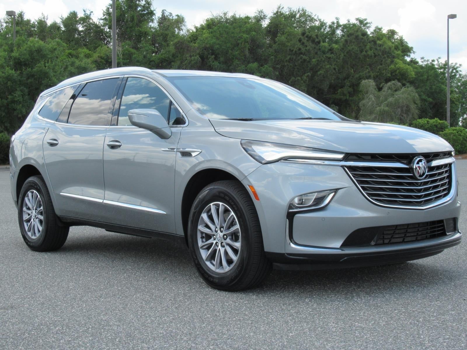 Moonstone Gray Metallic 2024 Buick Enclave SUV / Crossover Front-Wheel Drive Automatic
