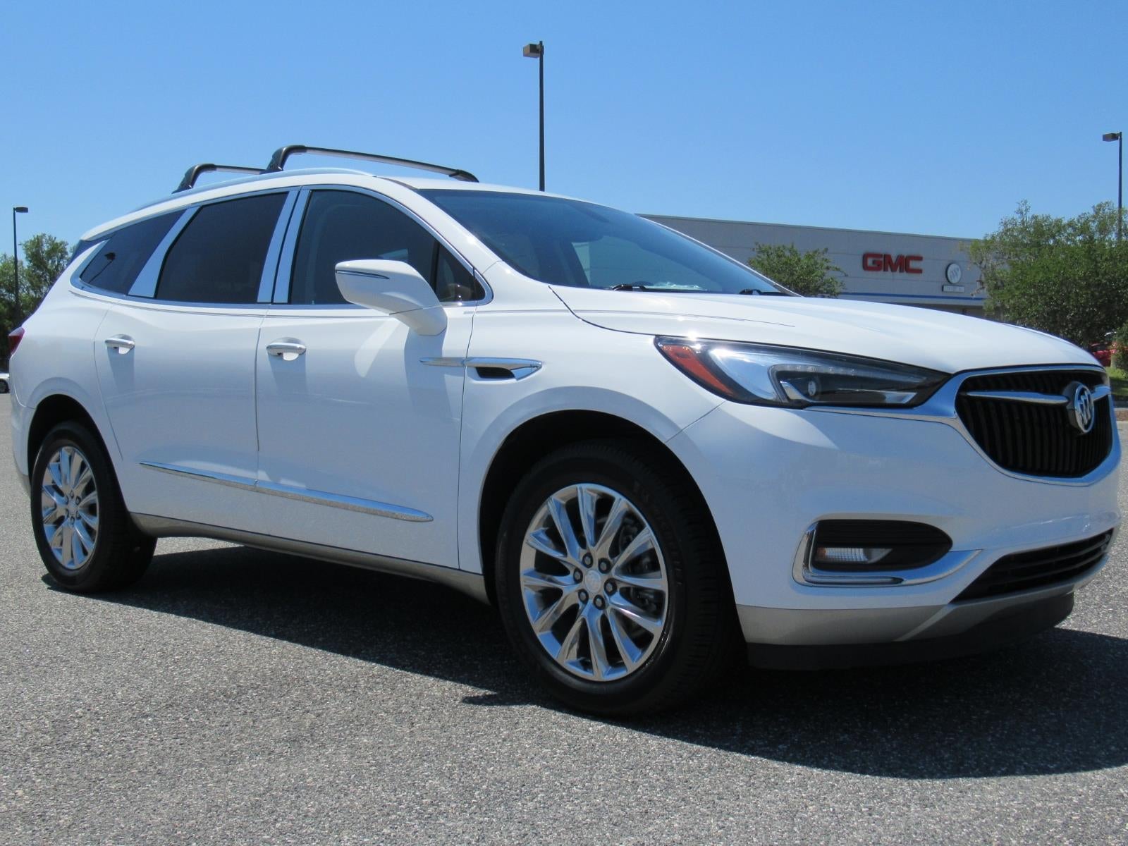  2020 Buick Enclave Essence FWD   