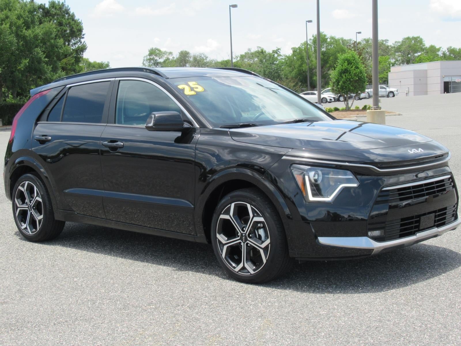 Black 2025 Kia Niro SUV / Crossover Front-Wheel Drive Automatic