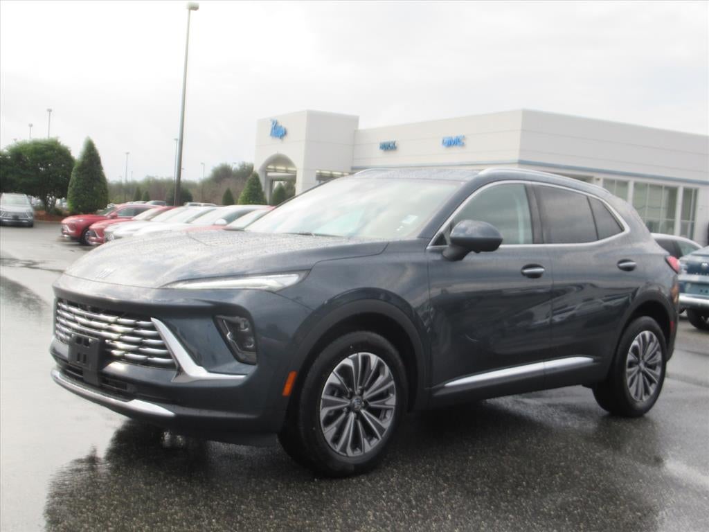 View vehicle photo 3