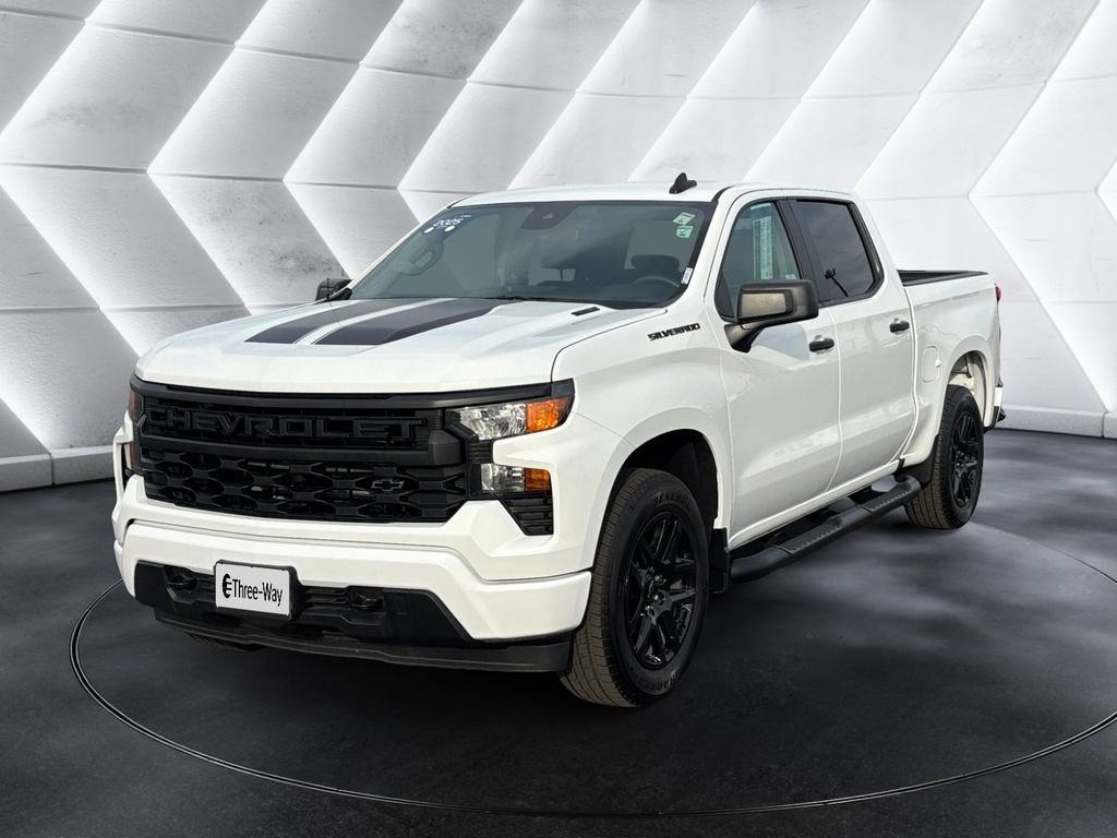 Summit White 2025 Chevrolet Silverado 1500 Pickup Truck 4X2 Automatic