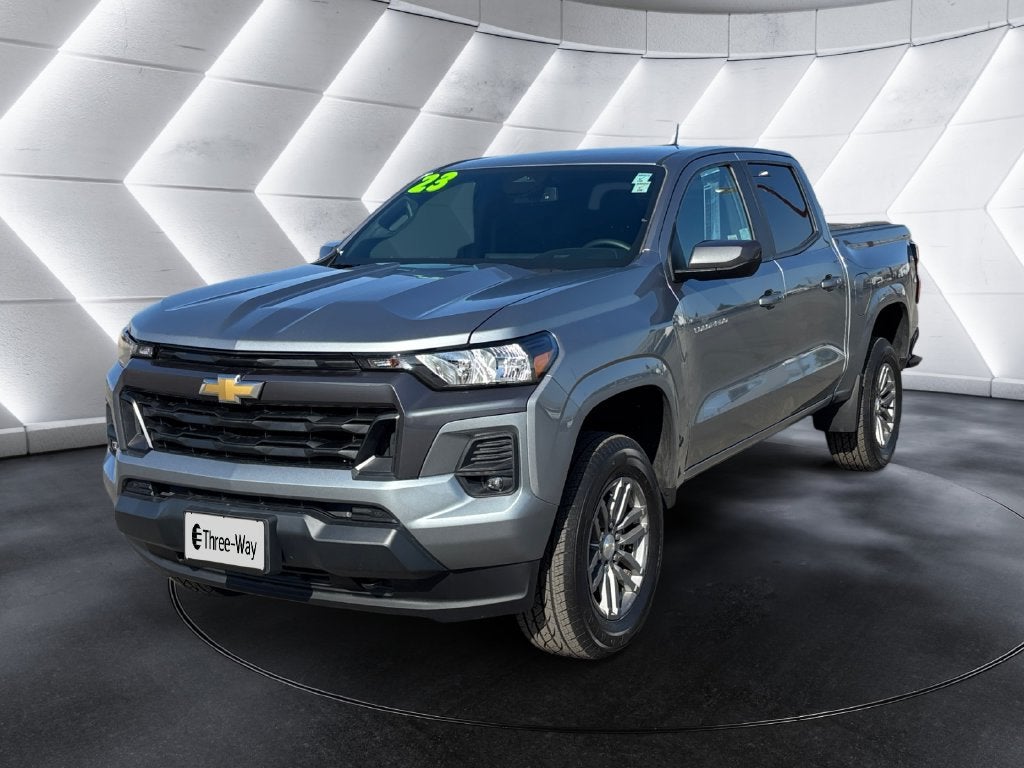 Sterling Gray Metallic 2023 Chevrolet Colorado Pickup Truck Four-Wheel Drive Automatic