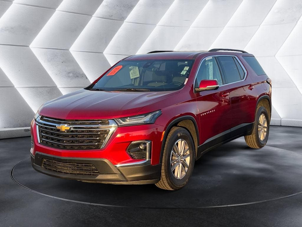 Radiant Red Tintcoat 2023 Chevrolet Traverse SUV / Crossover Front-Wheel Drive Automatic