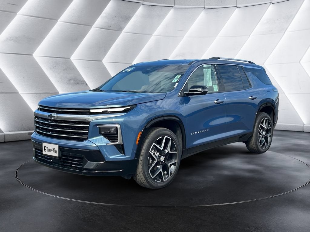 Lakeshore Blue Metallic 2025 Chevrolet Traverse SUV / Crossover Front-Wheel Drive Automatic