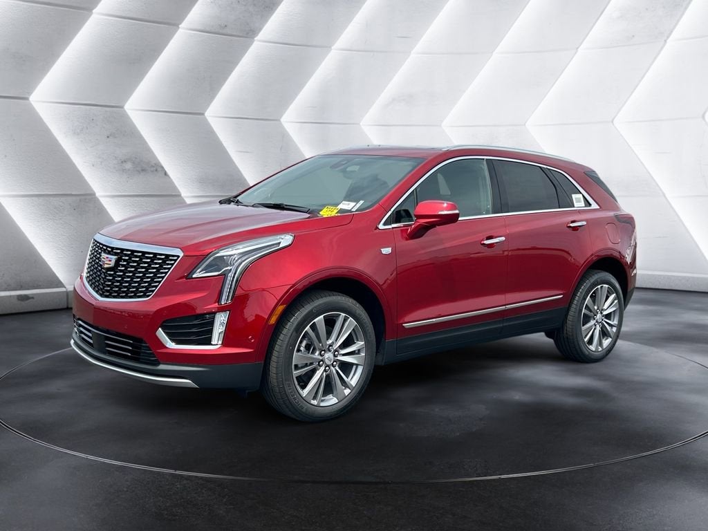Radiant Red Tintcoat 2026 Cadillac XT5 SUV / Crossover Front-Wheel Drive Automatic