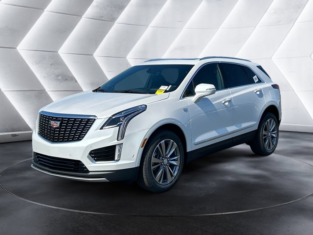 Crystal White Tricoat 2026 Cadillac XT5 SUV / Crossover Four-Wheel Drive Automatic