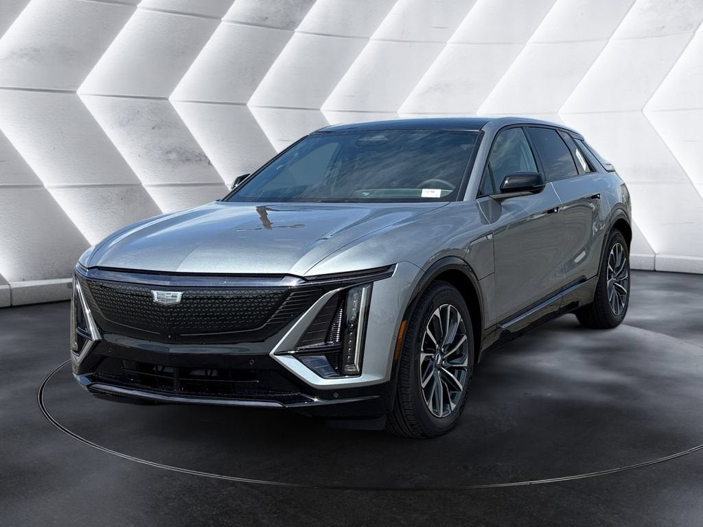Argent Silver Metallic 2027 Cadillac LYRIQ SUV / Crossover Rear-Wheel Drive Automatic
