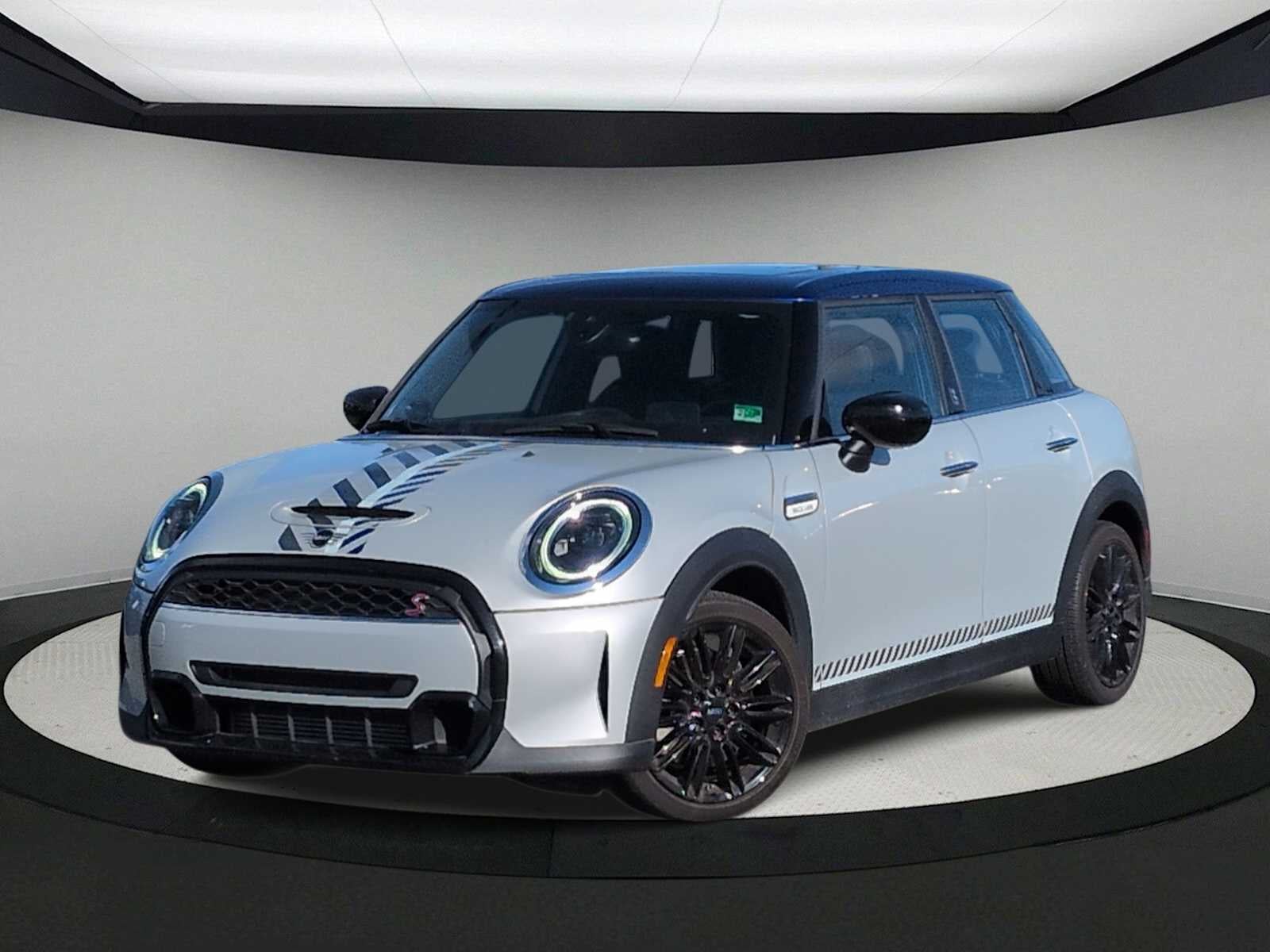 2022 MINI Hardtop 4 Door