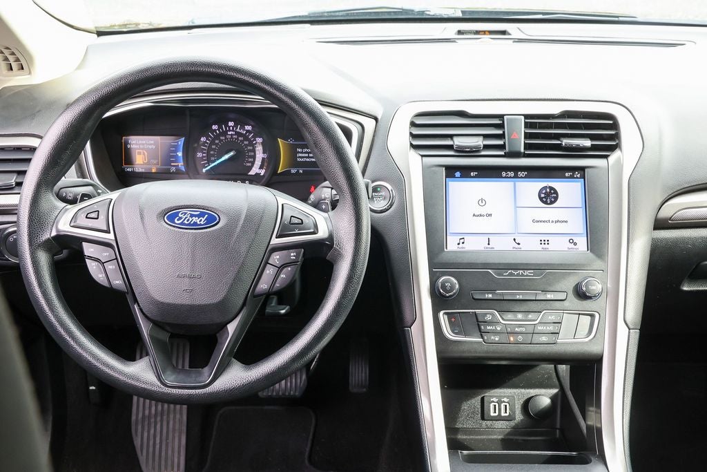 View vehicle photo 7