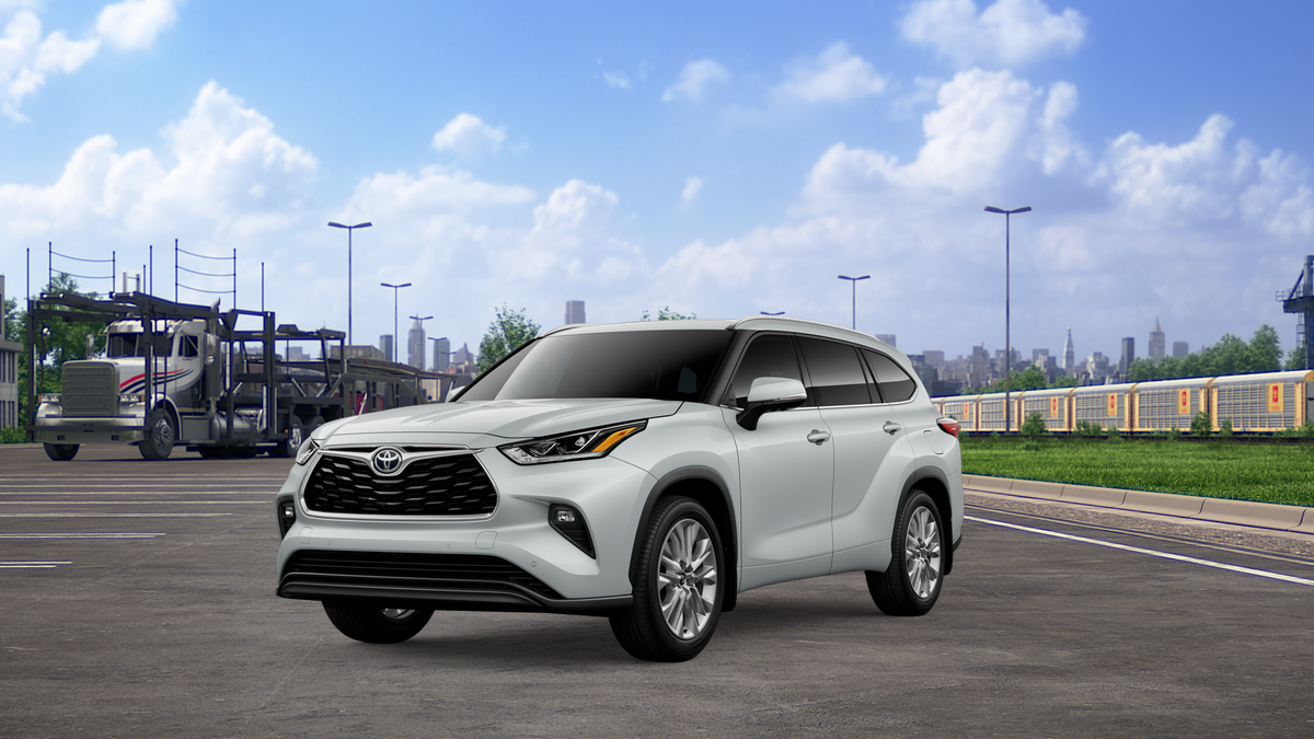 Wind Chill Pearl [Extra_Cost_Color] 2026 Toyota Highlander SUV / Crossover All-Wheel Drive 8-Speed Dual Clutch