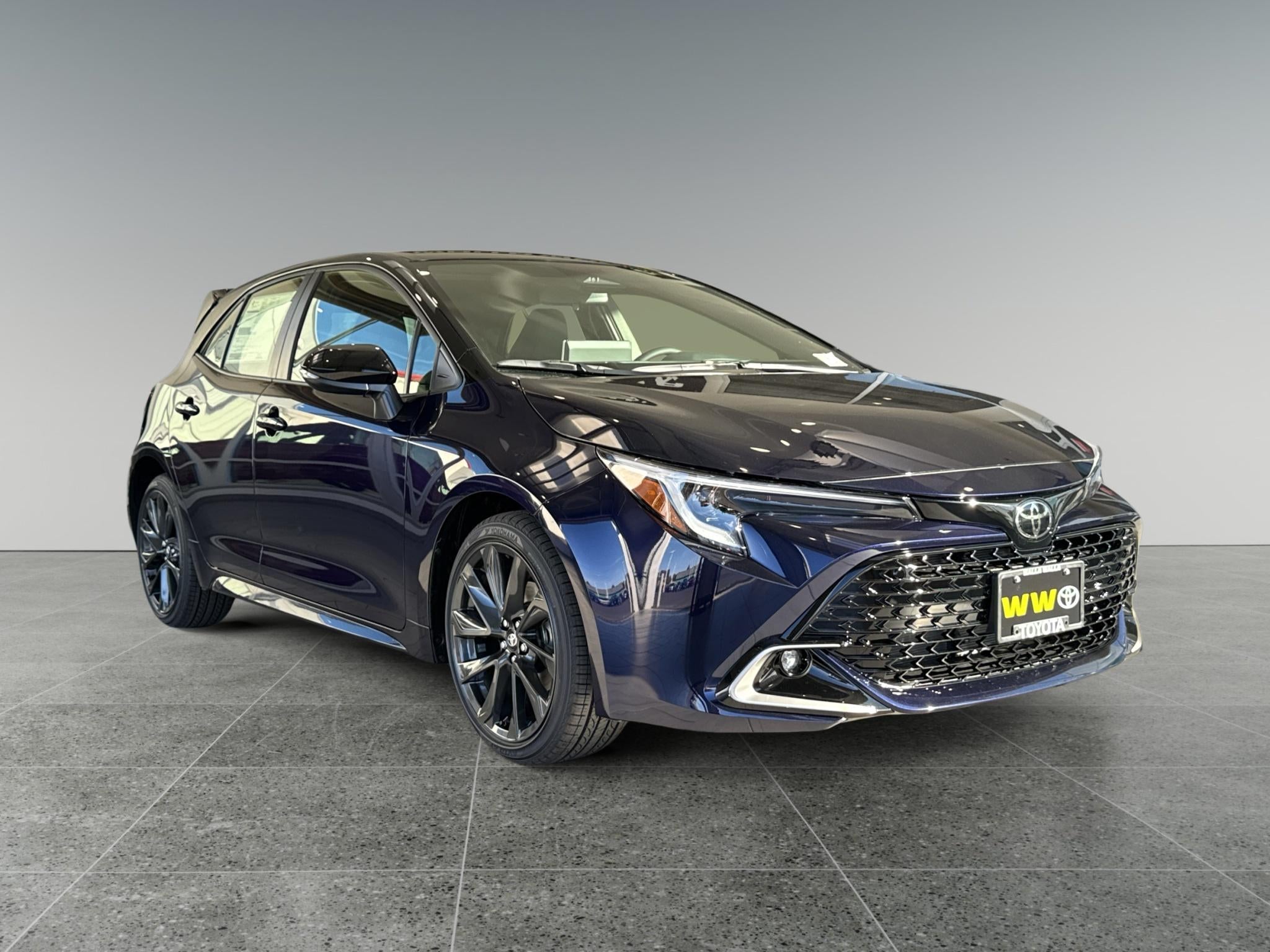 Blueprint With Black Roof [Extra_Cost_Color] 2027 Toyota Corolla Hatchback Hatchback Front-Wheel Drive Continuously Variable Transmission