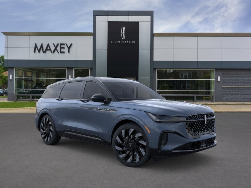 View vehicle photo 7