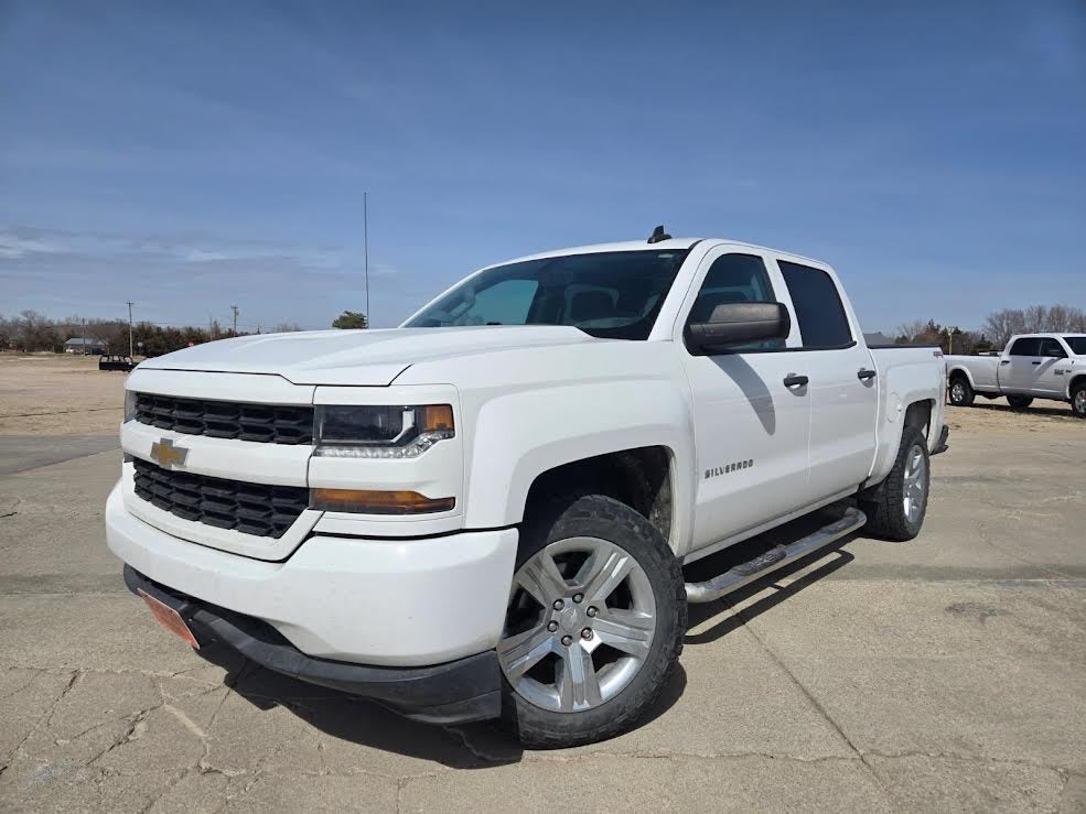 2018 Chevrolet Silverado 1500 Custom Crew Cab 4WD
