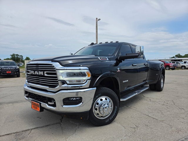 Diamond Black Crystal Pearlcoat 2021 RAM 3500 Pickup Truck Four-Wheel Drive Automatic