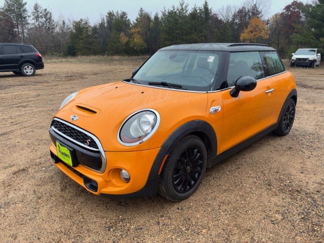 2015 MINI Cooper S 2-Door Hatchback FWD