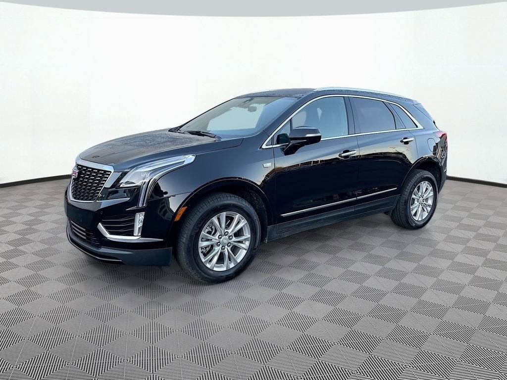 Stellar Black Metallic 2025 Cadillac XT5 Luxury FWD SUV / Crossover Front-Wheel Drive Automatic