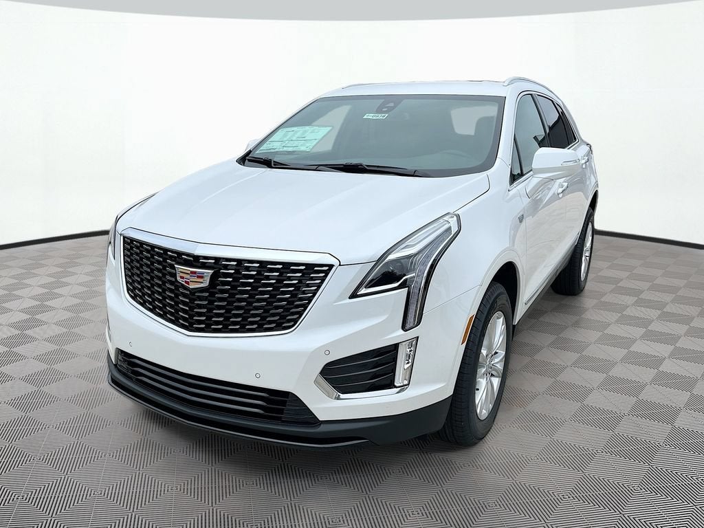Crystal White Tricoat 2026 Cadillac XT5 SUV / Crossover Front-Wheel Drive Automatic