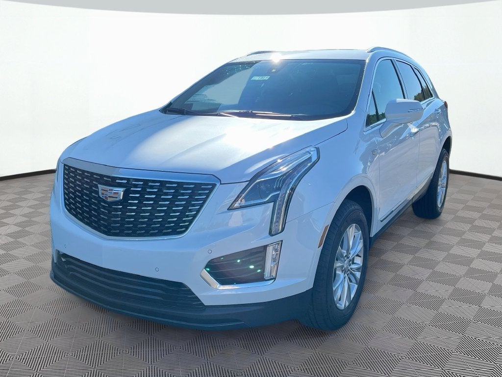 Crystal White Tricoat 2026 Cadillac XT5 SUV / Crossover Four-Wheel Drive Automatic