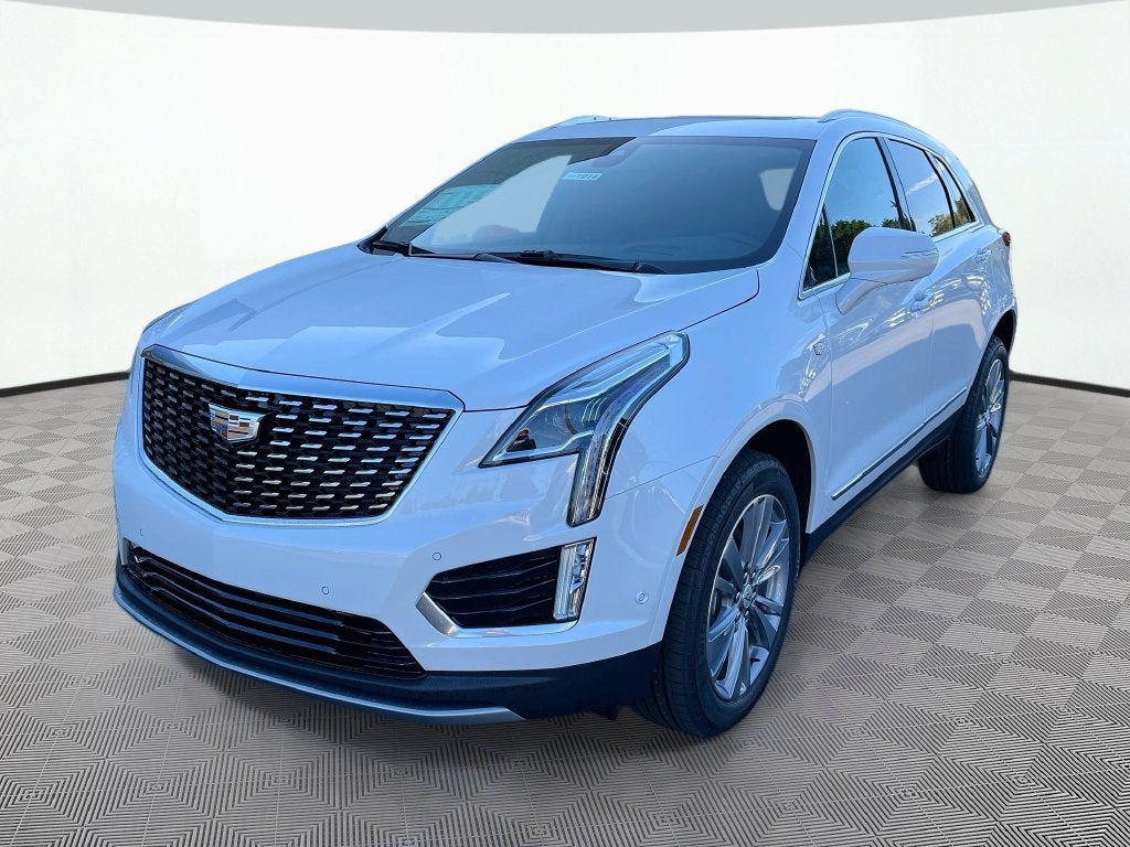 Crystal White Tricoat 2026 Cadillac XT5 SUV / Crossover Front-Wheel Drive Automatic