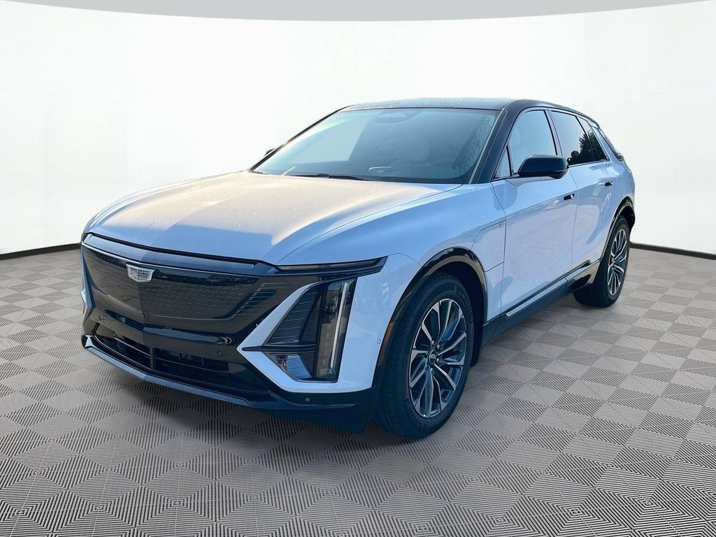 Vibrant White Tricoat 2027 Cadillac LYRIQ SUV / Crossover Rear-Wheel Drive Automatic