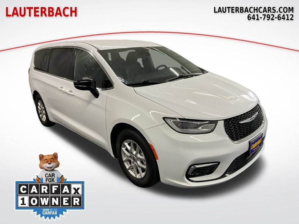 2025 Chrysler Pacifica Select